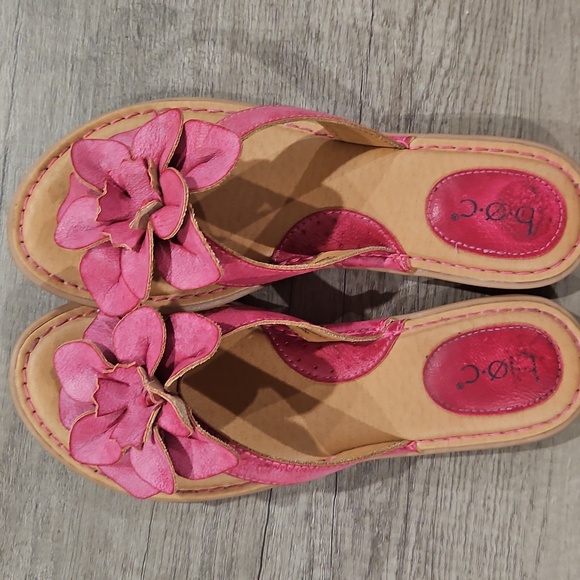 b.o.c. Pink Floral Sandals with Decorative Flower size 7 - Picture 10 of 10